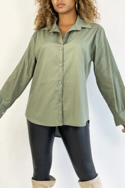Chemise Kaki En Coton Très Tendance Et Agréable à Porter