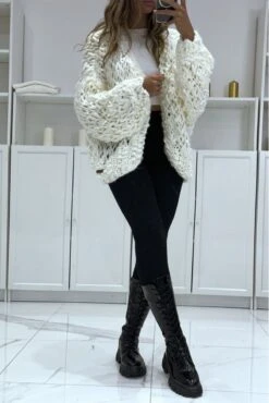 Gilet Blanc Over Size à Grosse Maille, Fait à La Main