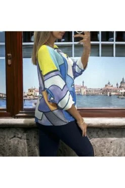 Haut Over Size Manche Chauve Souris Jaune Avec Joli Motif En Maille Tricot