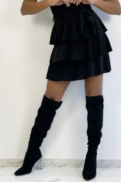 Jupe Courte Ă Volant Et Paillettes Noire