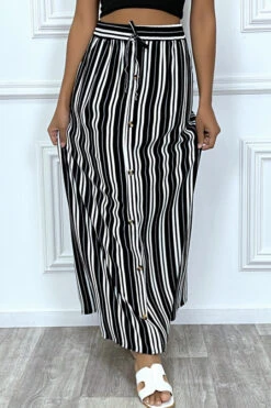 Jupe Longue Noir à Rayure Et Coupe Droite Avec Boutons