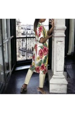 Kimono Blanc Motif Fleuris Manches Courtes