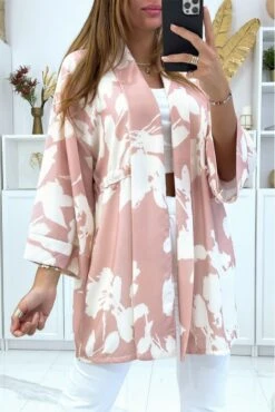 Kimono Rose Avec Joli Motif Ajustable à La Taille