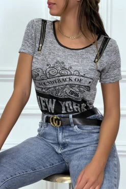 Tee Shirt Gris Imprimé Avec Fermeture Eclair
